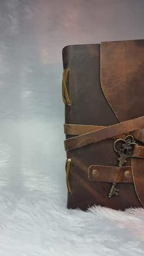 Rustic Key Artificial Leather Diary